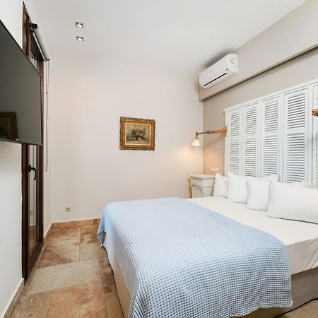 Agorastos Suites Kinira Eksteriør billede