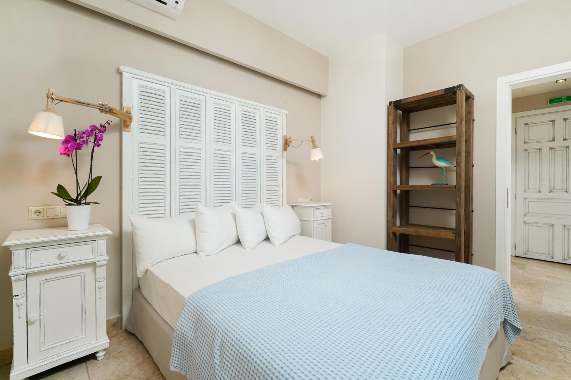 Agorastos Suites Kinira Eksteriør billede