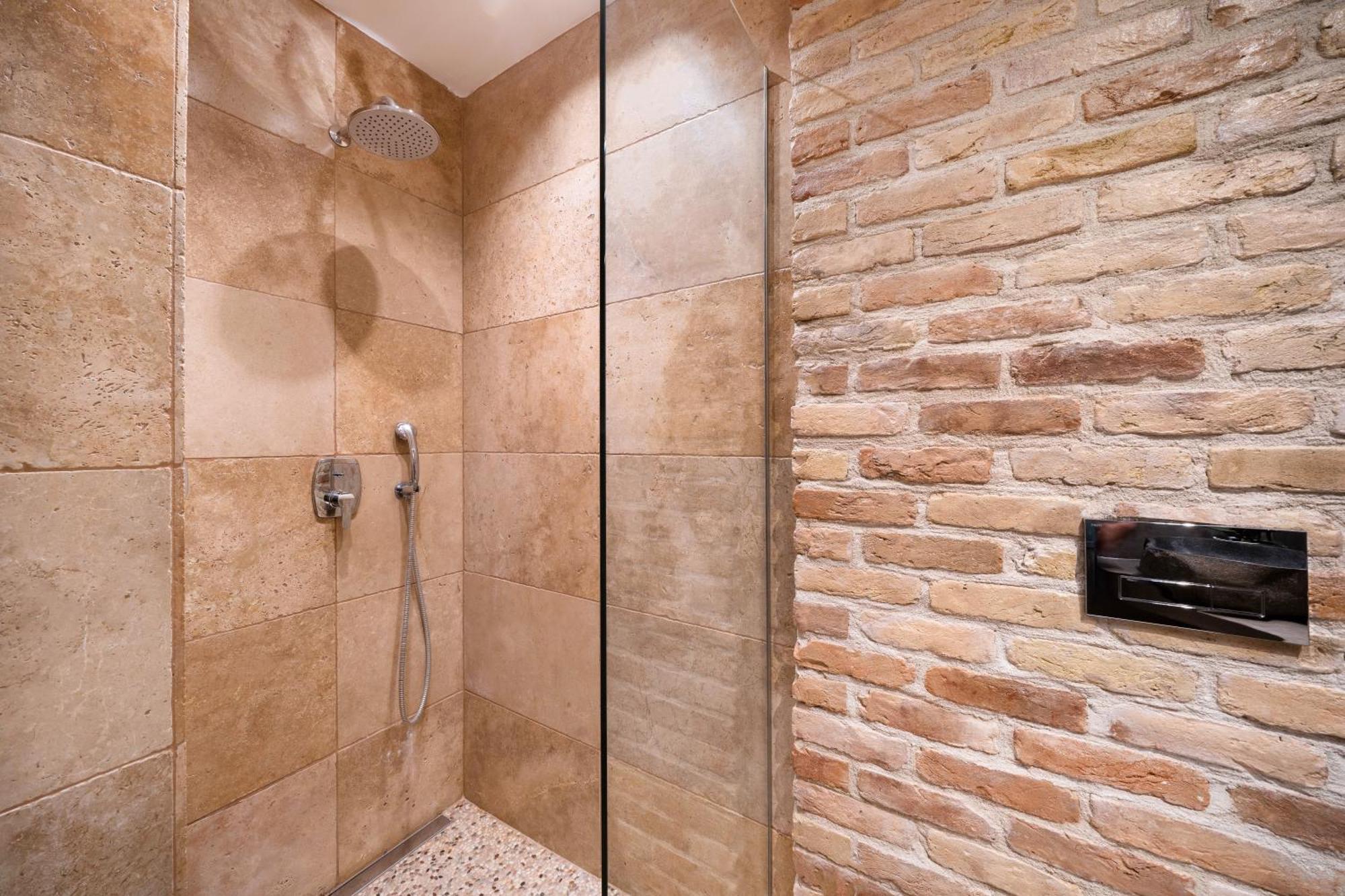 Agorastos Suites Kinira Eksteriør billede