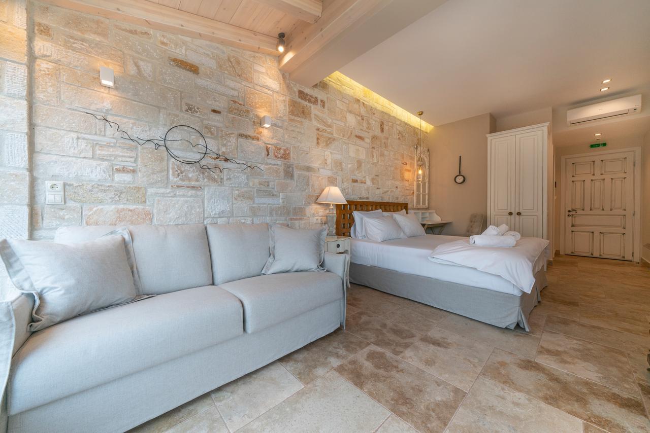 Agorastos Suites Kinira Eksteriør billede