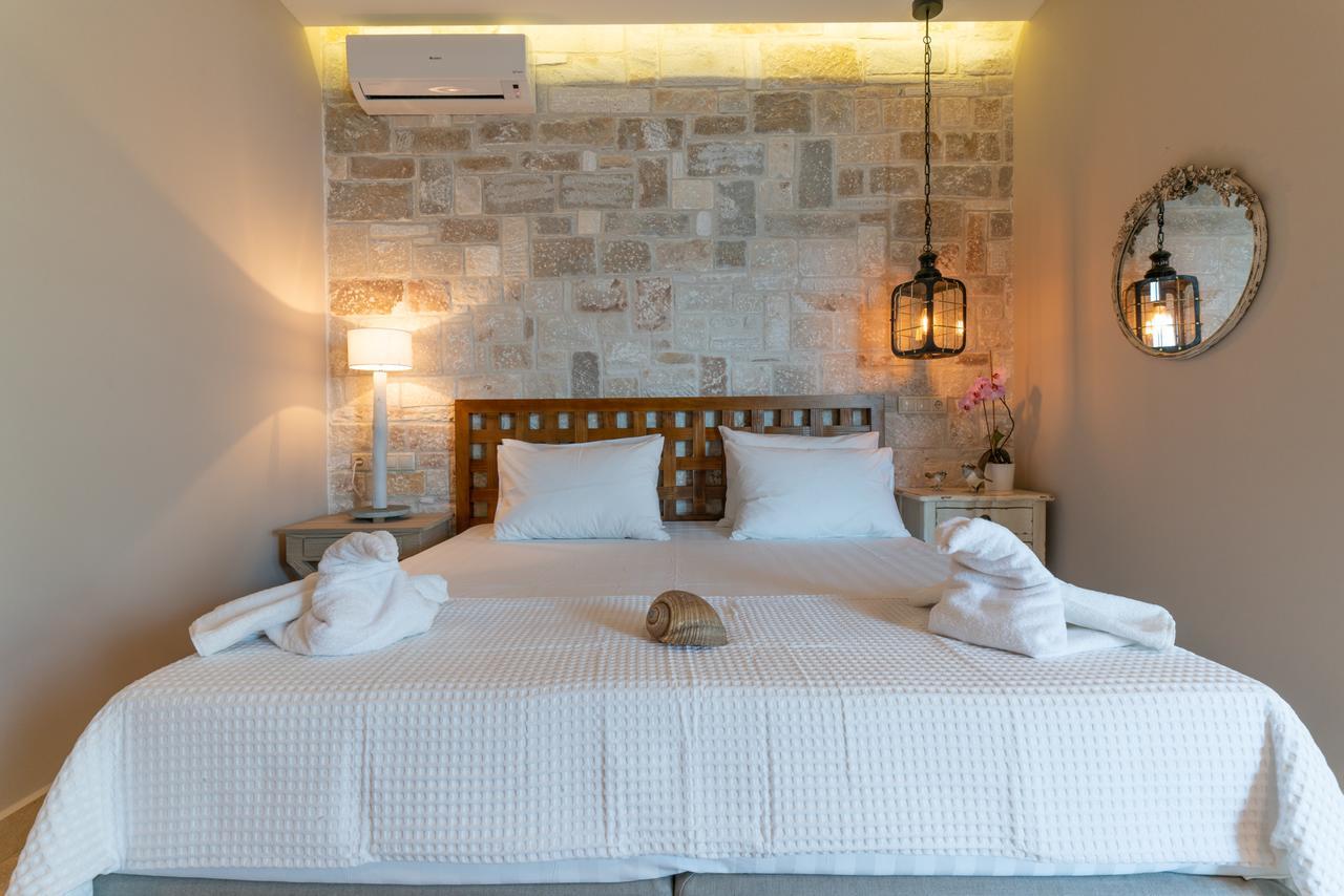 Agorastos Suites Kinira Eksteriør billede
